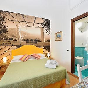 Camera con letto king size